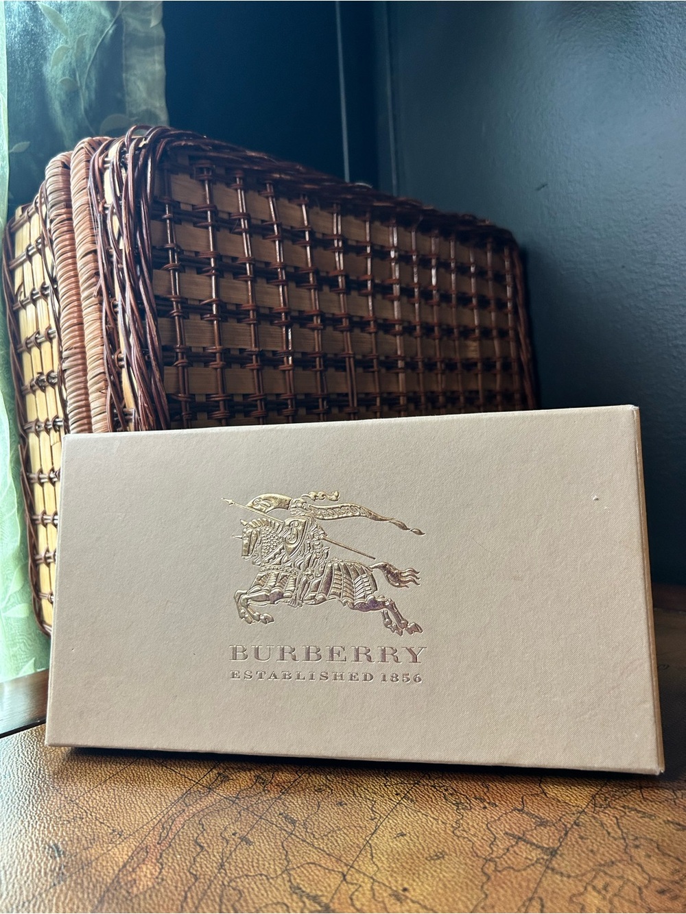 Burberry Beige Box
